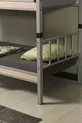 Chambre d'enfants Yurt avec lit superposé et lit simple en métal