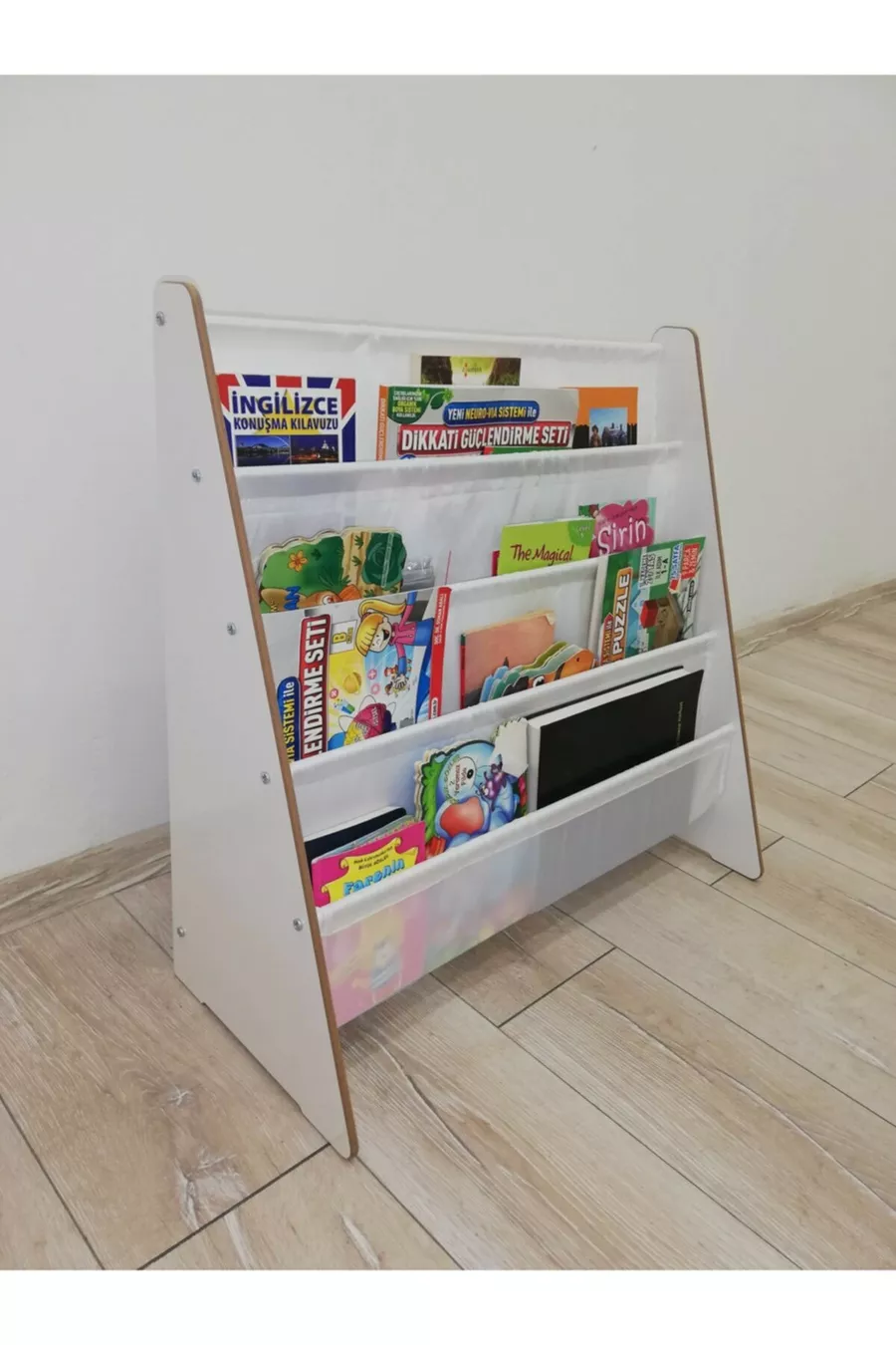 Bibliothèque pour chambre d'enfant Montessori