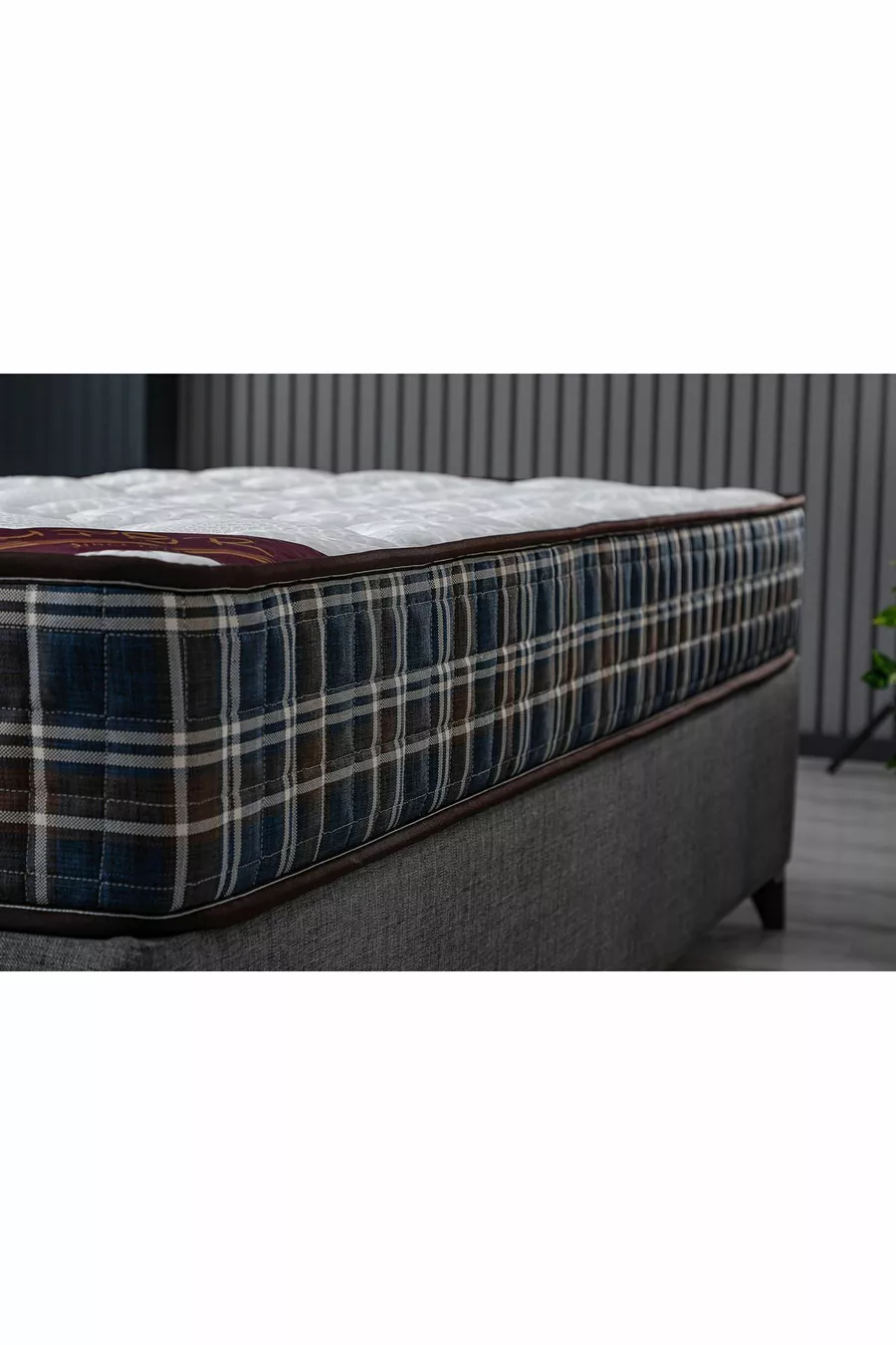 Matelas à ressorts orthopédique extrême avec sac à ressorts