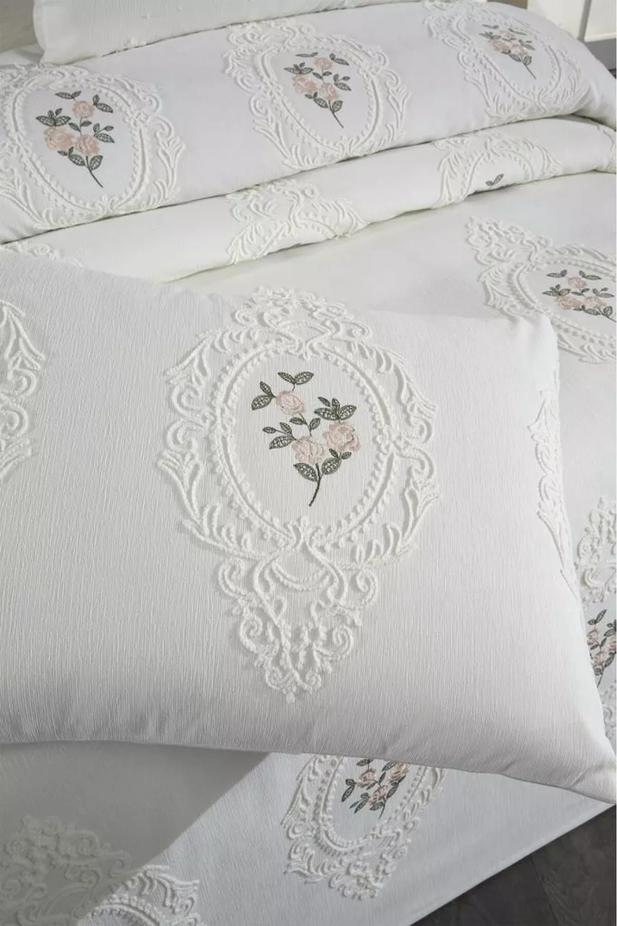 Housse de lit double 3 pièces en chenille brodée Gardenlove, couleur crème