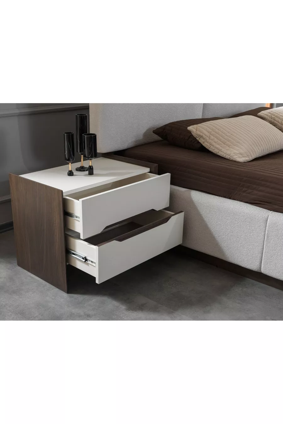 ENSEMBLE DE CHAMBRE À COUCHER