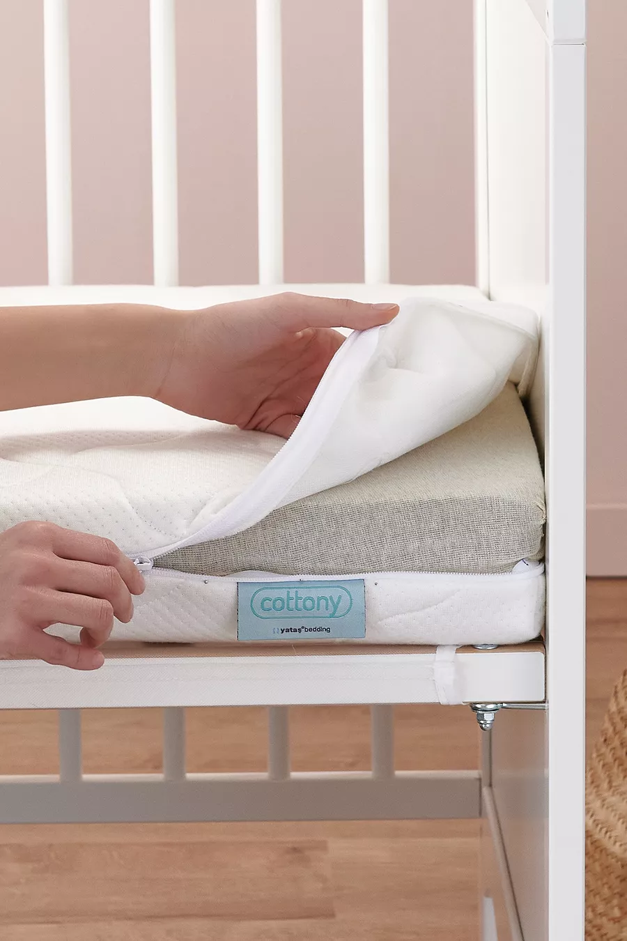 Matelas pour bébé en mousse lavable avec housse naturelle en coton