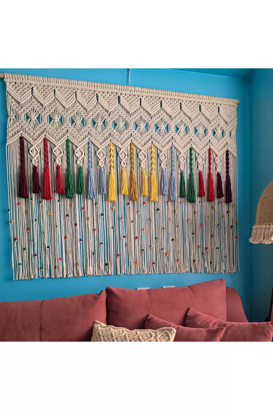 Tête de lit en macramé multicolore