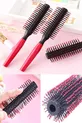 Brosse à cheveux ronde avec perles rouges, brosse à souffler fine pour hommes et femmes, brosse de soin capillaire pour salon de beauté