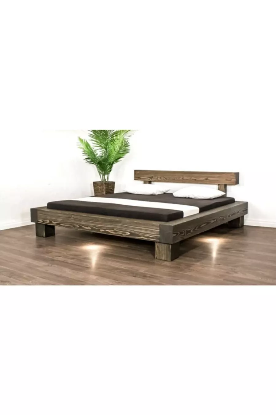 Lit en bois de qualité vieillie X