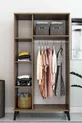 Armoire à vêtements Atlas à 3 portes et modèle de garde-robe rayé