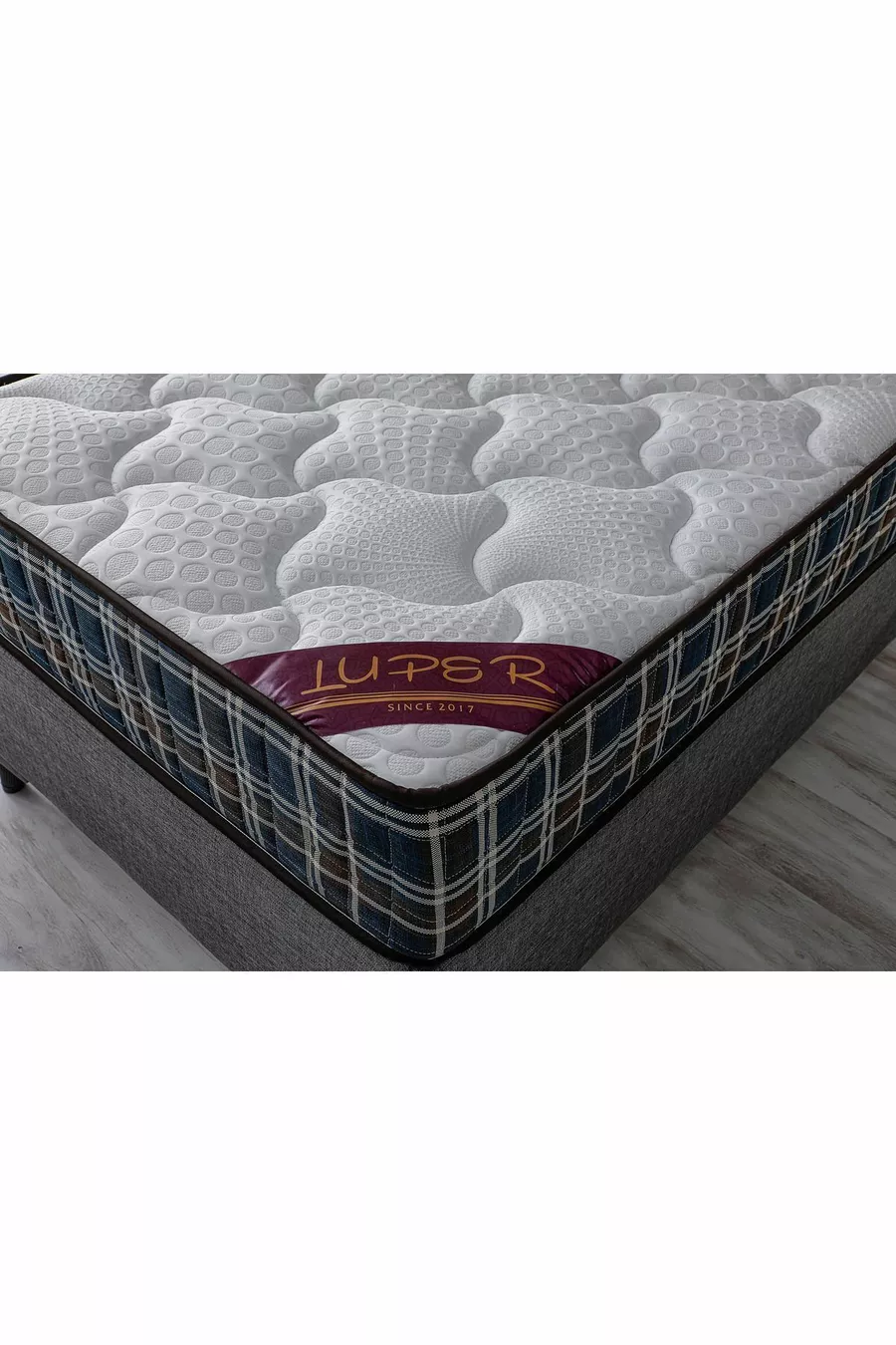 Matelas à ressorts orthopédique extrême avec sac à ressorts