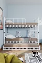 Chambre d'enfant jeune avec lit superposé et lits en métal Zambak