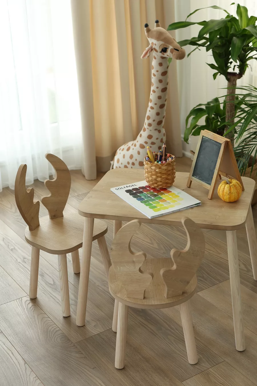 The Deer 1 table + 2 chaises (ensemble table et chaises pour activités Montessori pour enfants)