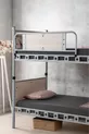 Chambre d'enfant élégante pour garçon avec lits superposés en métal et cadre de lit en bois