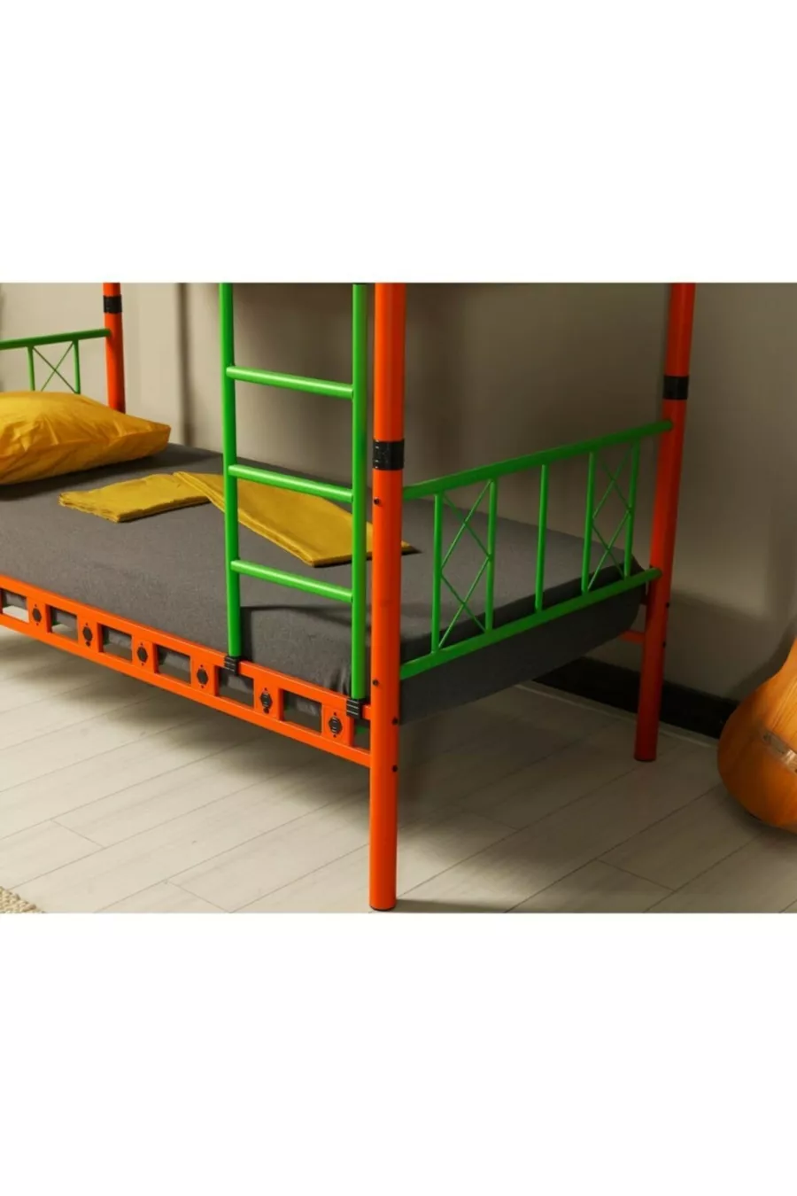 Lit superposé en métal pour chambre d'enfant
