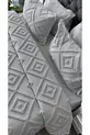 Housse de lit scandinave Jasmine pour lit double  et 2 oreillers argent gris