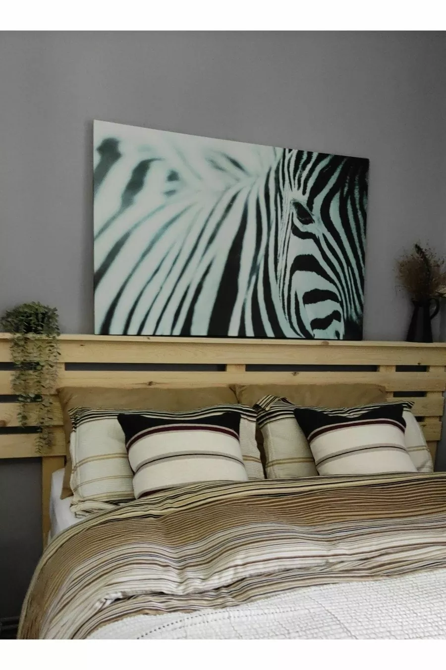 Tête de lit en bois