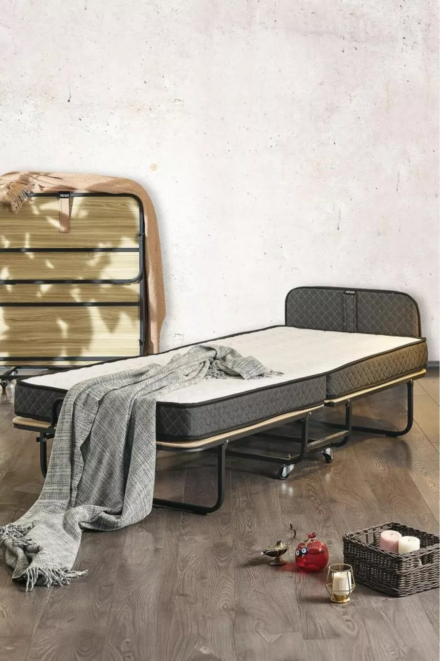 Lit pliant premium Niron  cm Matelas luxueux à ressorts emballés et cadre de lit recouvert de tissu antidérapant