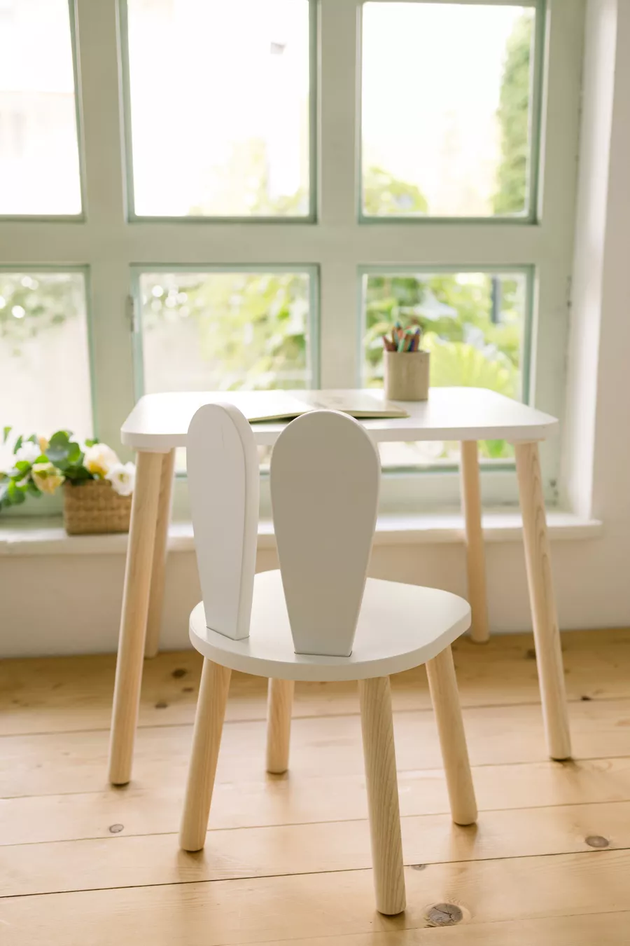 La Table Blanche + 1 Chaise