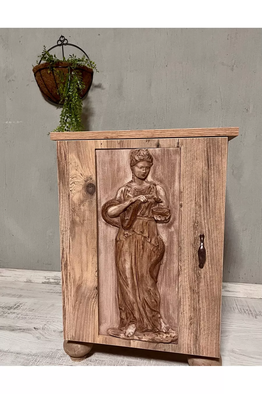 Hygieia Déesse de la Santé Table de Chevet Armoire Rustique Production Spéciale Édition Limitée