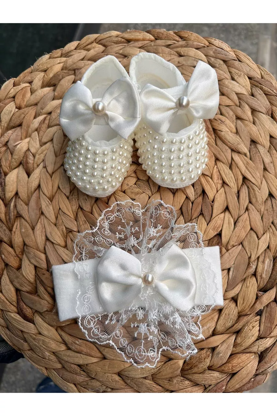 Ensemble de bandeau et chaussons pour bébé fille avec détail nœud, chaussons brillants avec perles et dentelle,  cm, chaussons de luxe avec scratchs, pour cadeau