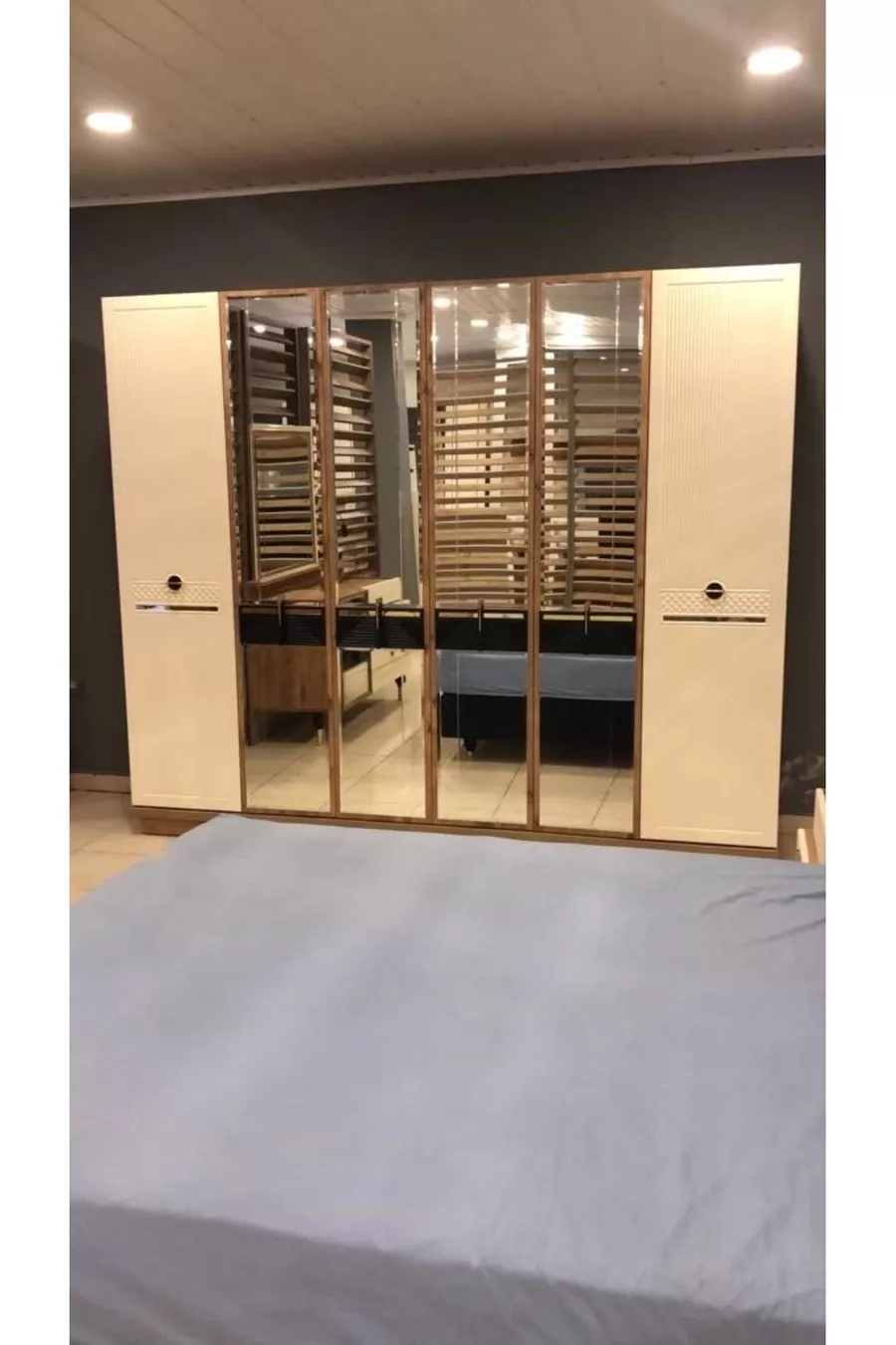 Ensemble de chambre à coucher Nivemeshome Şahlan