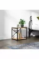 Table de chevet multifonction avec pieds en métal et étagère en pin