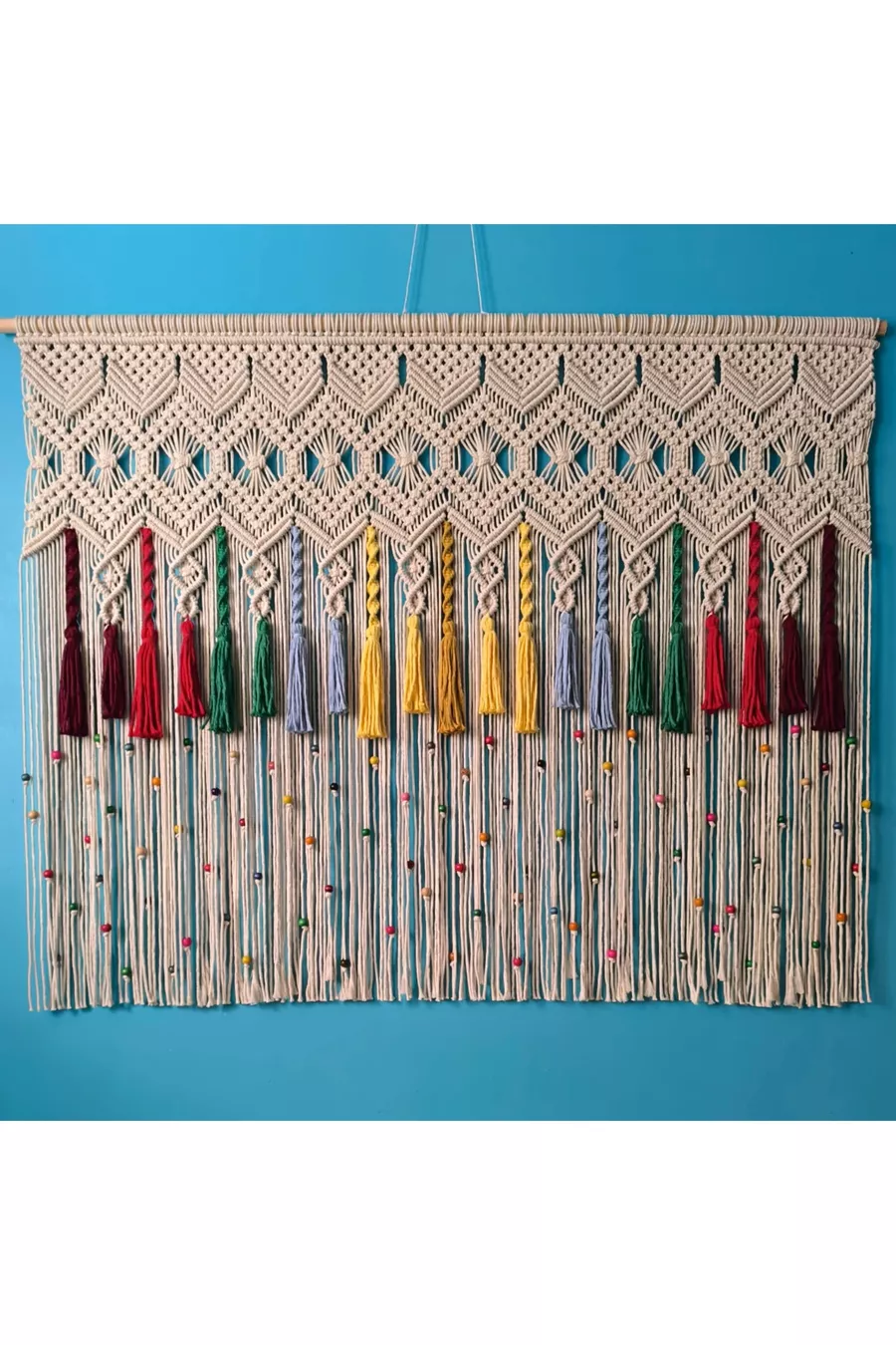 Tête de lit en macramé multicolore
