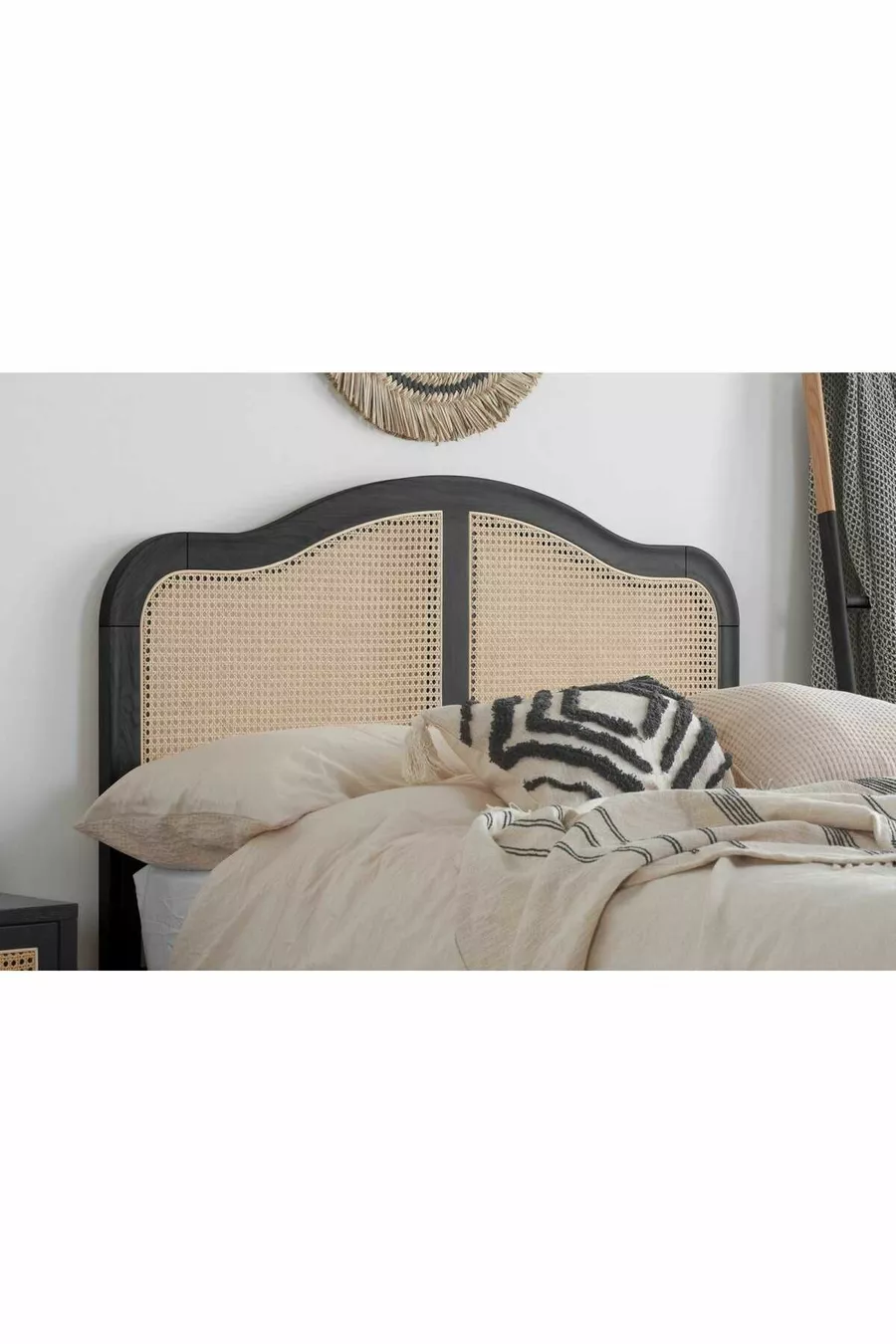 Tête de lit en bois avec veines rose