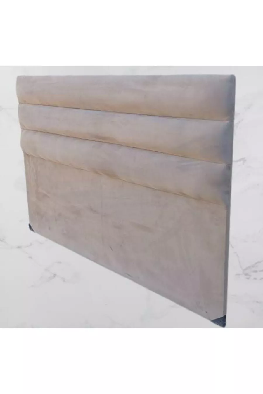 Titre DK Double Taille 'Lit Horizontal Tranché Tissu Crème en Poil de Poulain Fait Main