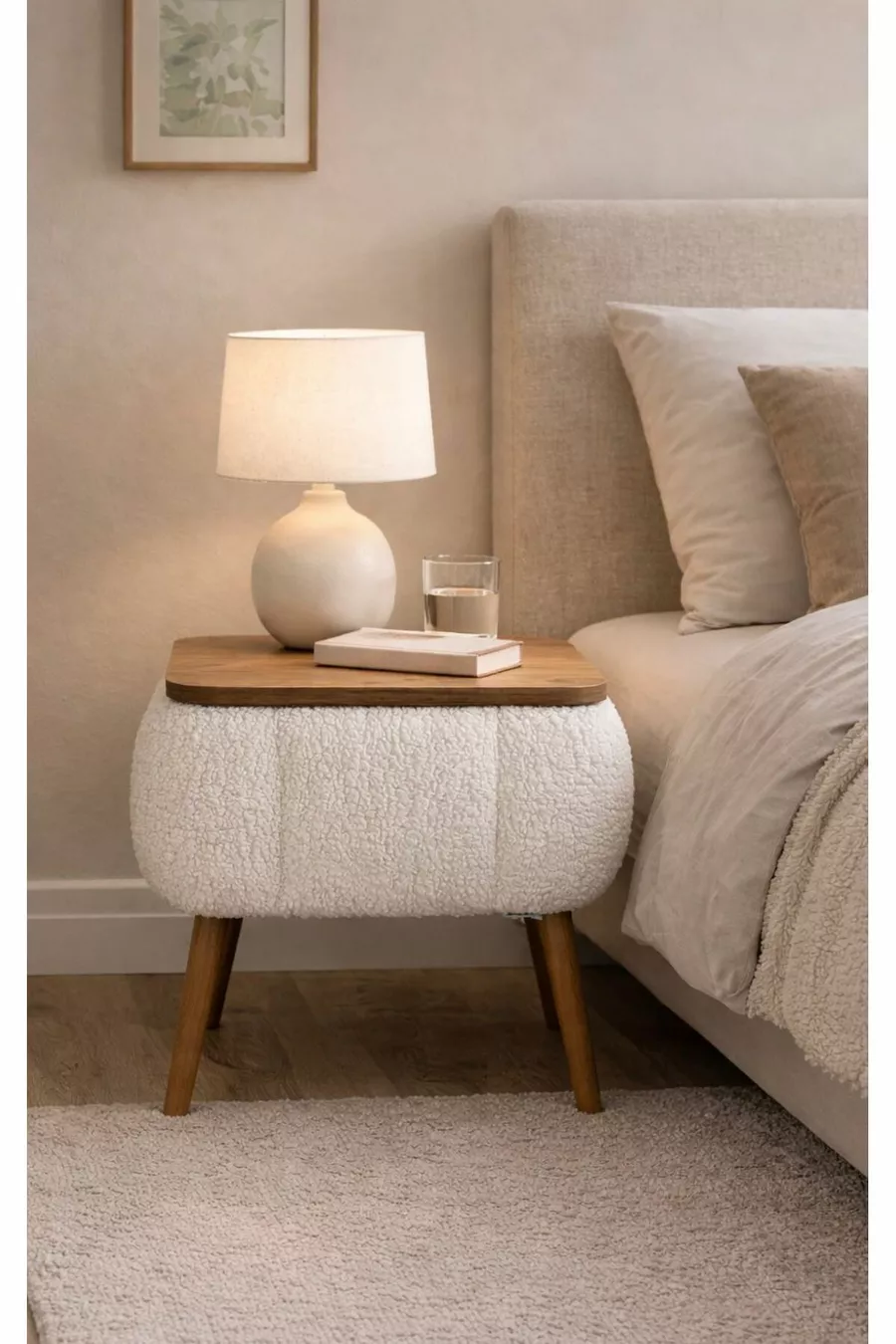 Table de chevet Lina Sandıklı, table de chevet moderne avec pieds en bois recouverte de tissu Teddy