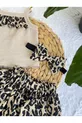 ENSEMBLE DE 4 PIÈCES POUR FILLE : JUPE À VOLANTS IMPRIMÉ LÉOPARD, BLOUSE, BANDEAU ET CHAUSSETTES