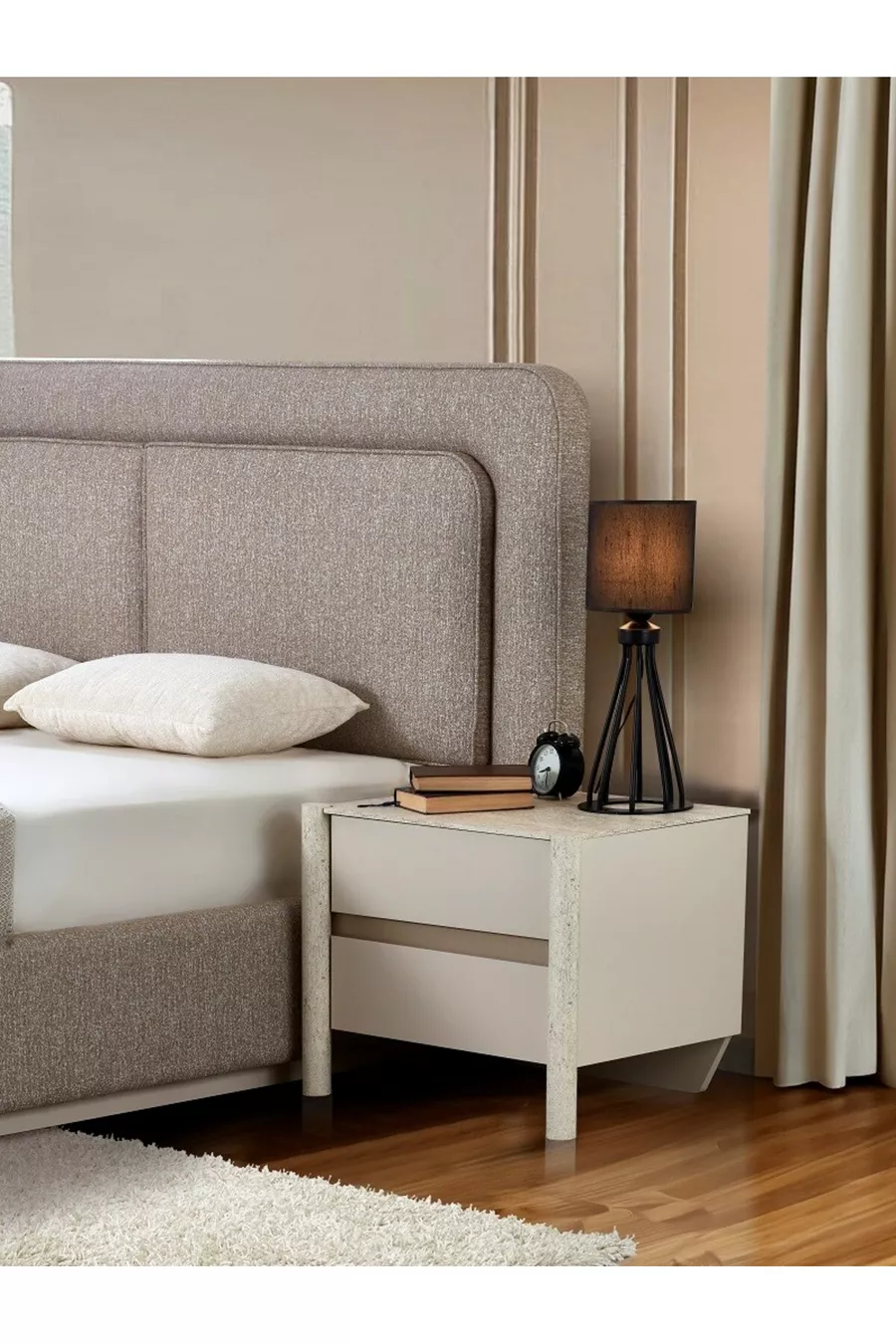 ENSEMBLE DE CHAMBRE À COUCHER AVEC CADRE HSAR