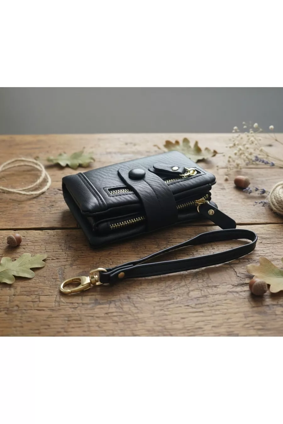 Portefeuille pour femme en cuir souple de petite taille importé avec fermeture éclair et compartiment à pièces