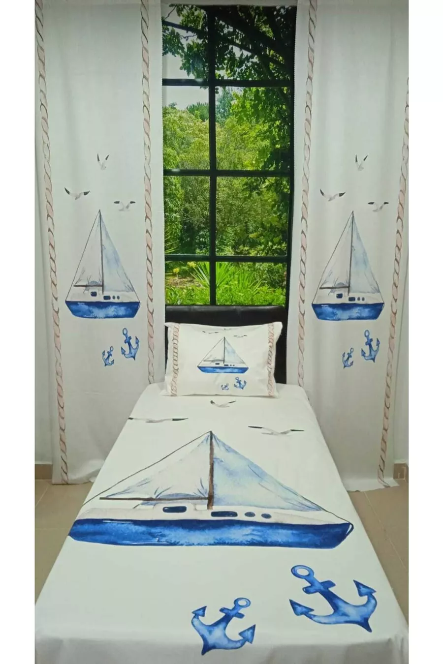 Ensemble de Chambre d'Enfant Marin (Rideau de Fond - Couverture et Oreiller - Tapis)