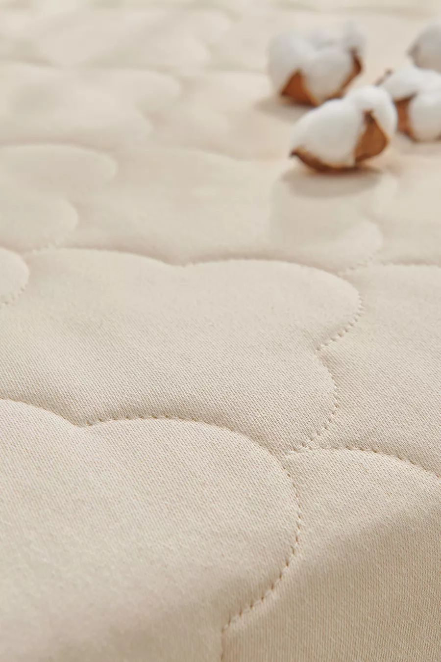 Matelas pour bébé avec housse lavable et contenu naturel Cottonia