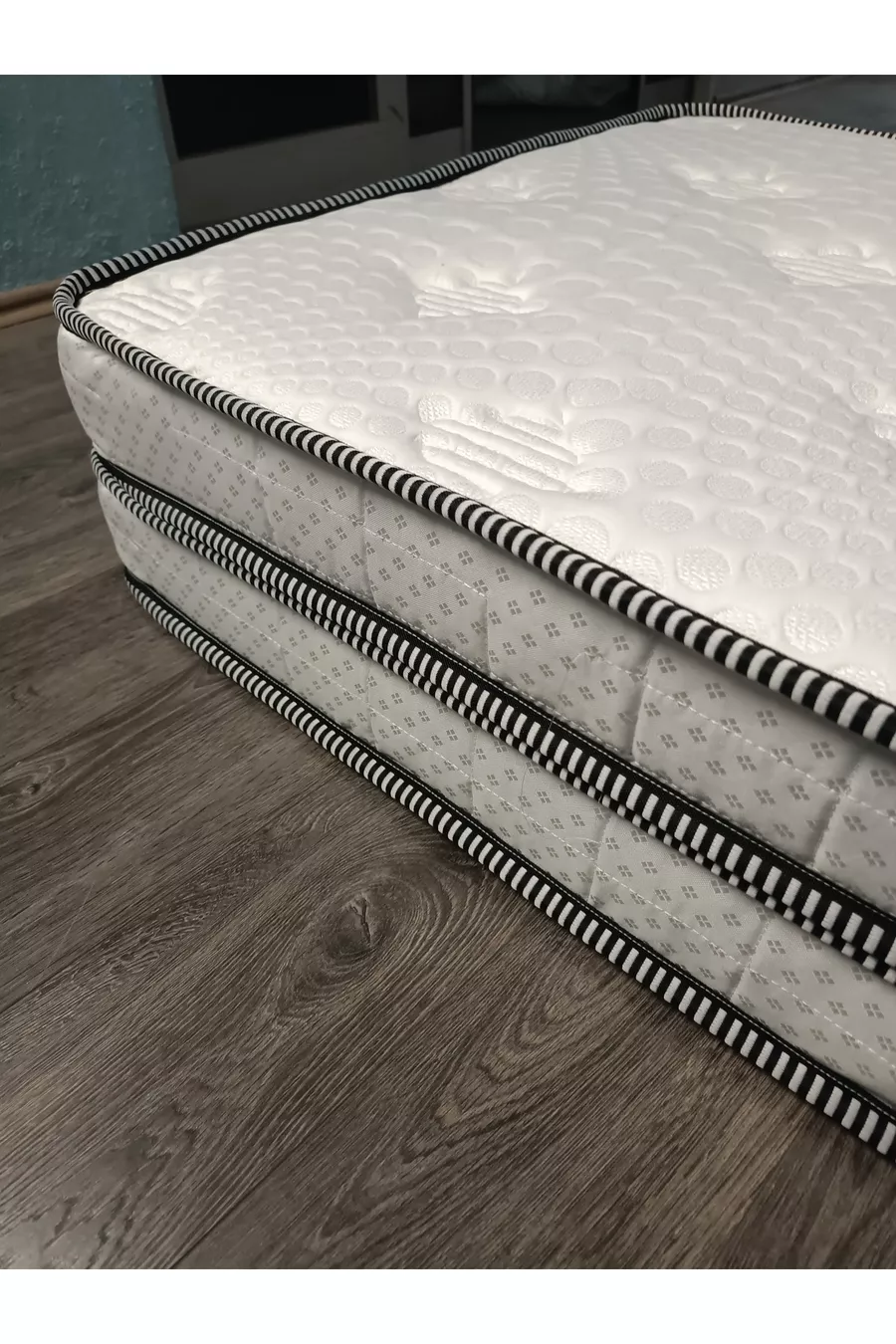 Matelas en mousse pliable compatible avec lit coffre Cm Flekke, Hemnes, Ikea, état ouvert Cm