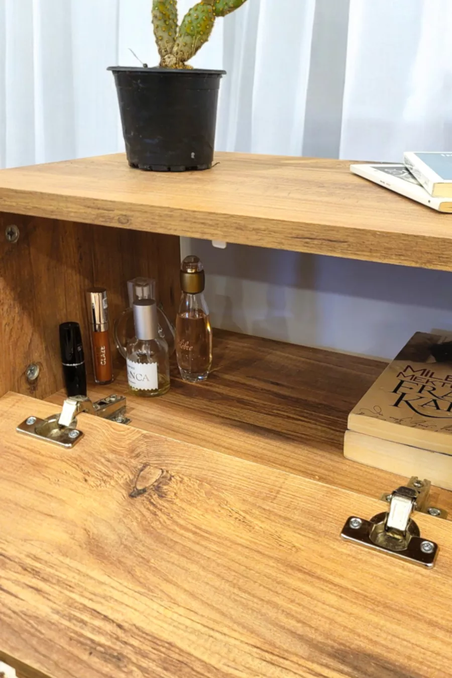 Table de chevet moderne avec étagère et couvercle rabattable, organiseur de chambre à coucher, table d'appoint avec pieds en bois