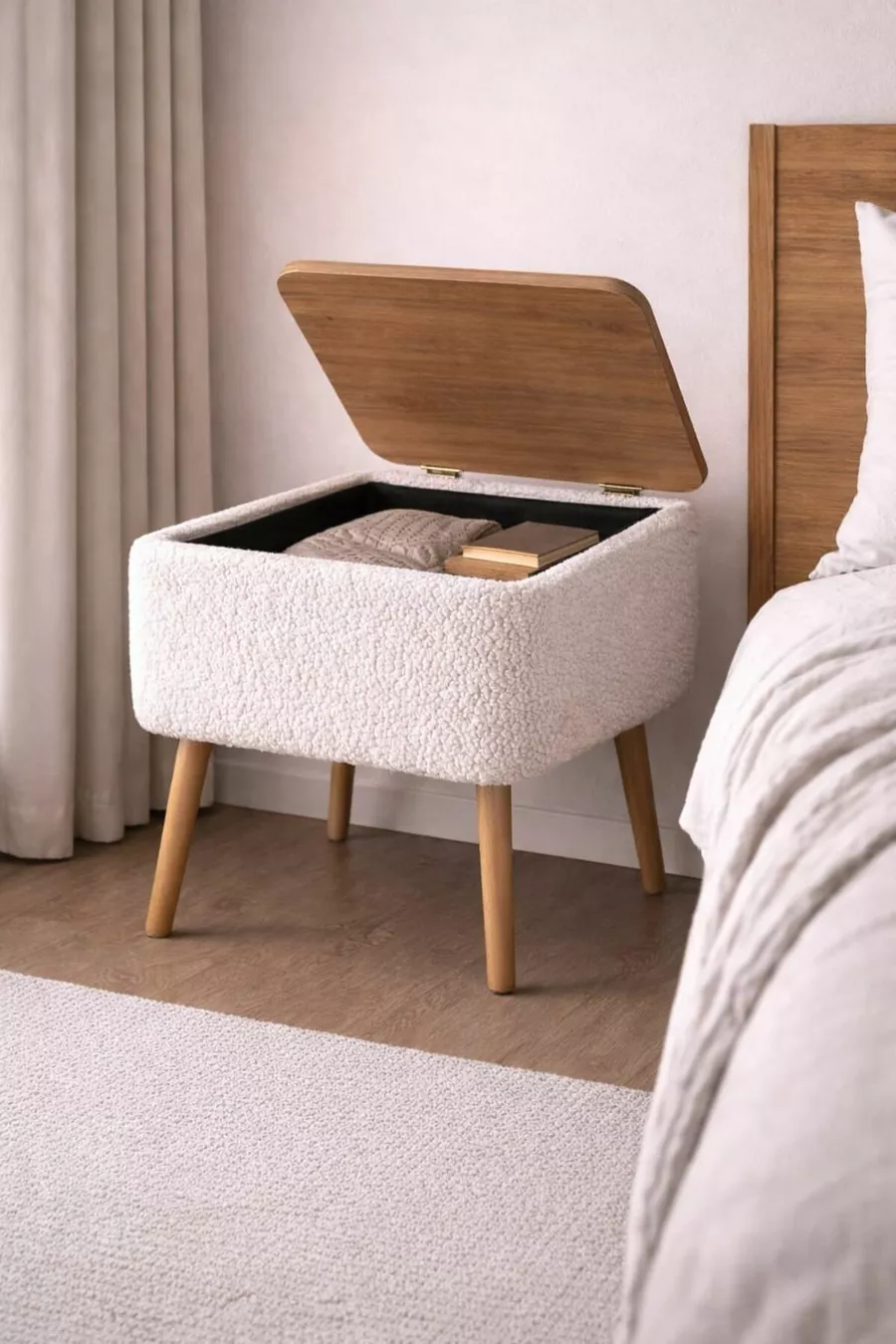 Table de chevet Nivo avec tiroir, revêtement en tissu Teddy et pieds en bois, table de chevet moderne