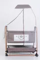 Lit de bébé avec panier à côté de la mère, berceau de luxe à roulettes