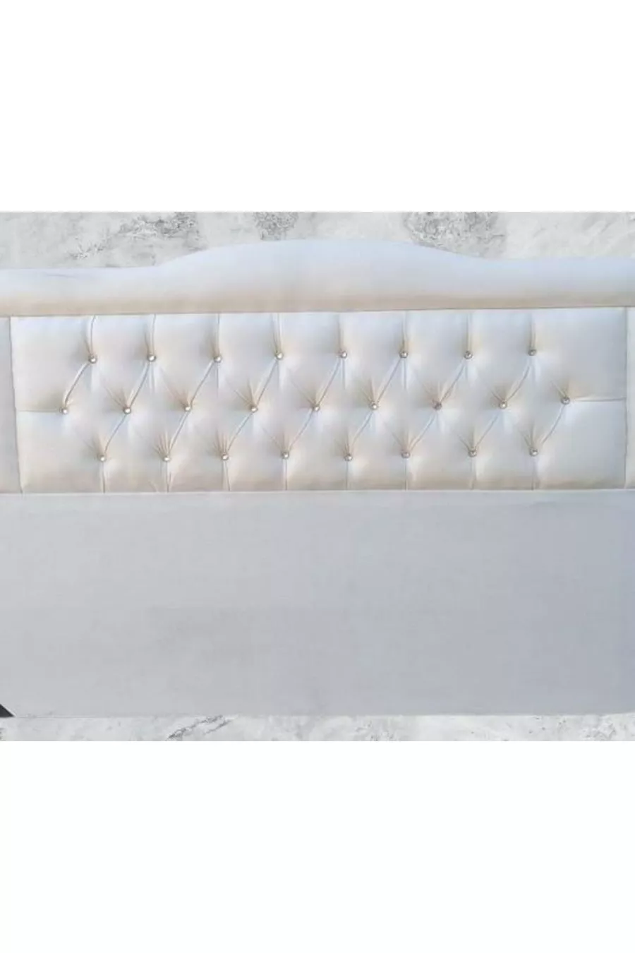 Titre DK Double Taille 'Plume de poulain' Crème Tissu Rembourré Fait Main