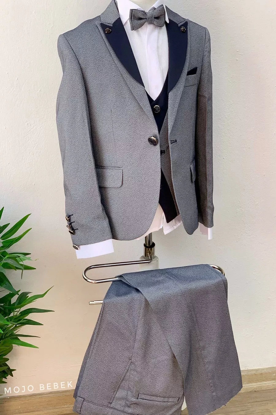 Ensemble de costume classique pour garçon Mojo avec détail de col  Gris-Bleu marine