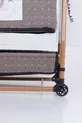 Lit de bébé avec panier à côté de la mère, berceau de luxe à roulettes