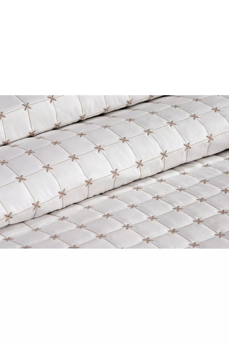 Couverture de lit matelassée en crème Hayal double brodée du fabricant