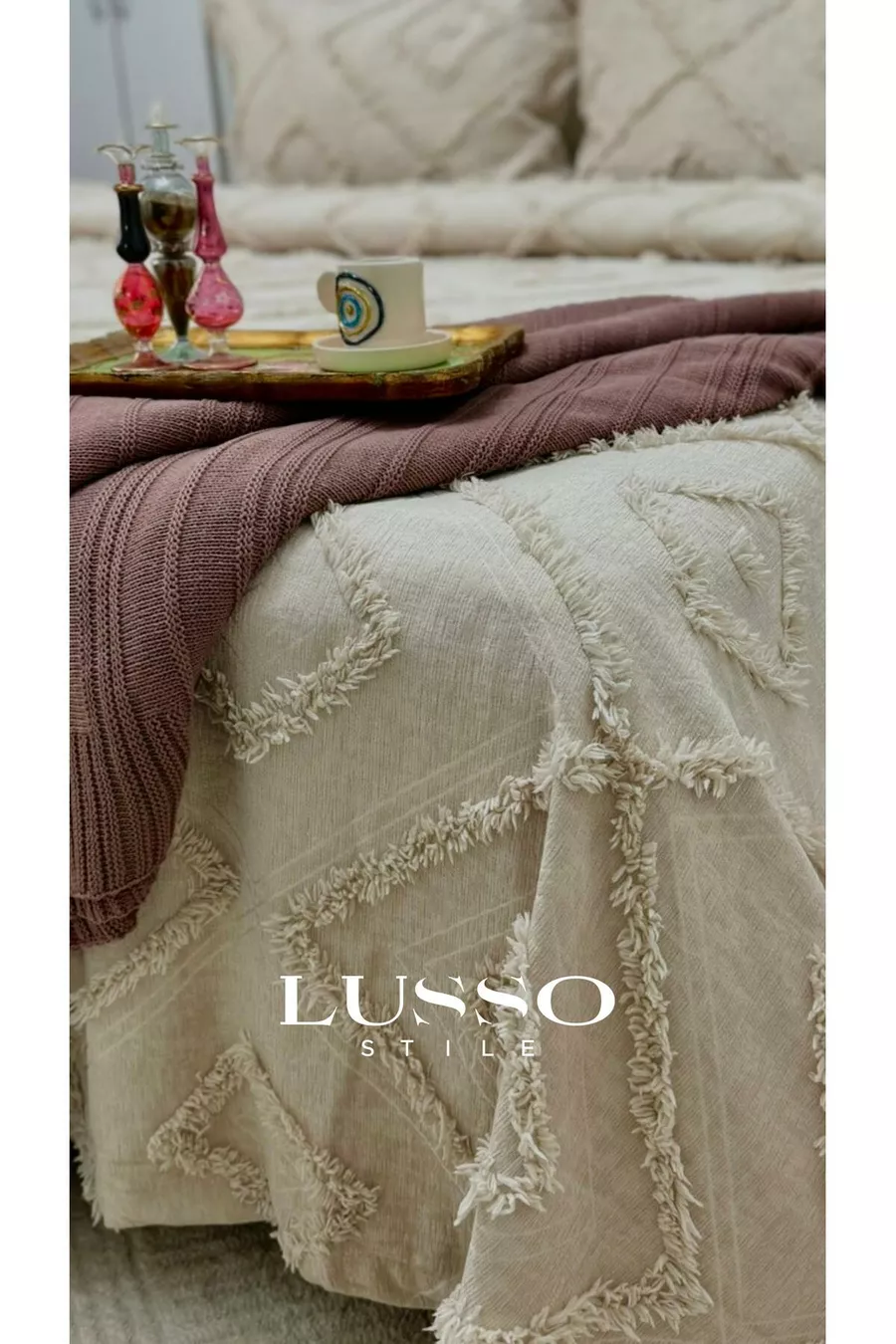 Housse de lit scandinave Jasmin pour lit double  et 2 taies d'oreiller beige