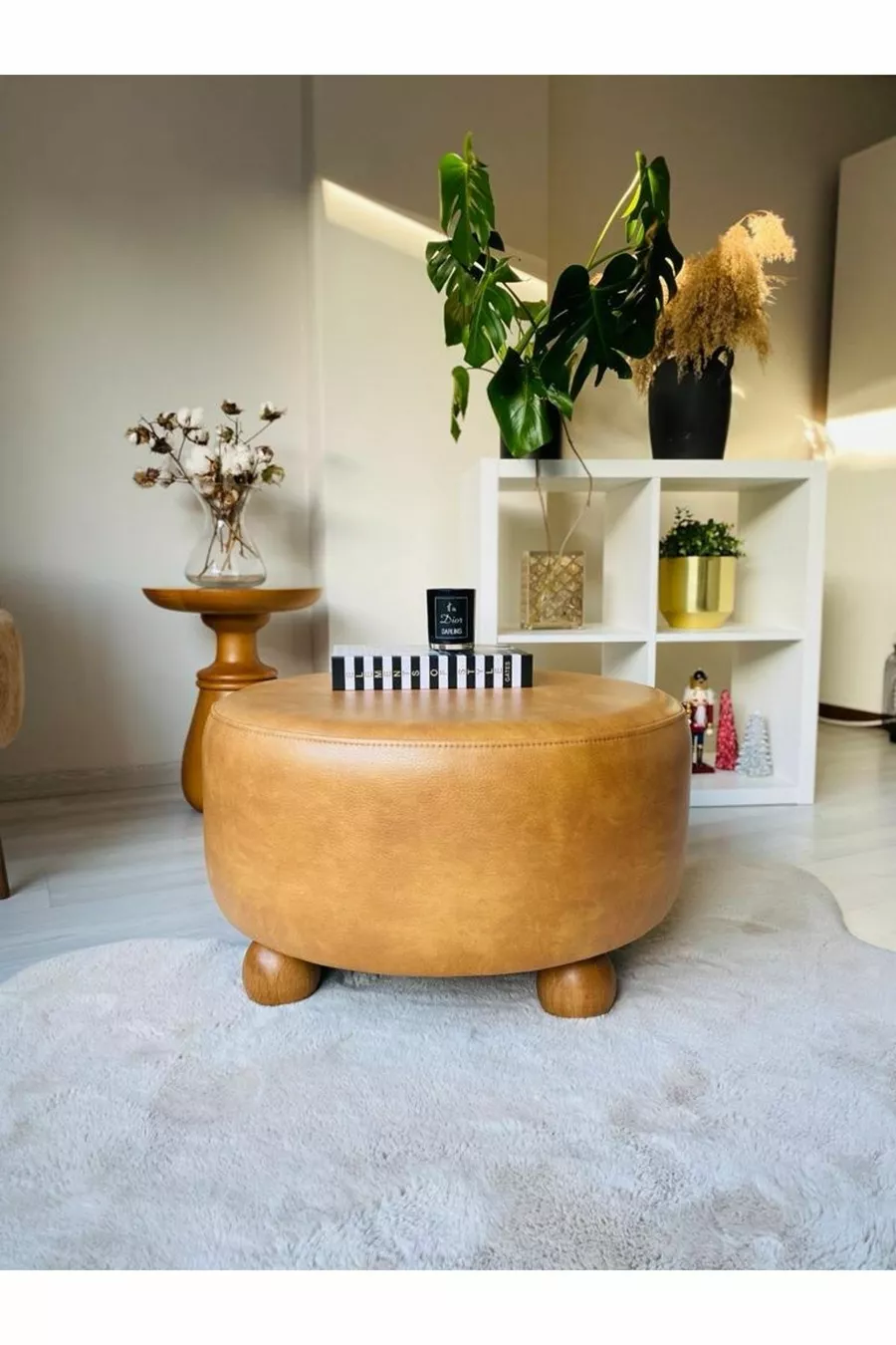 Banc Pouf Moyen Table Pieds en Bois de Noyer Xlarge Zone d'Assise Cuir Synthétique Tissu Tabac
