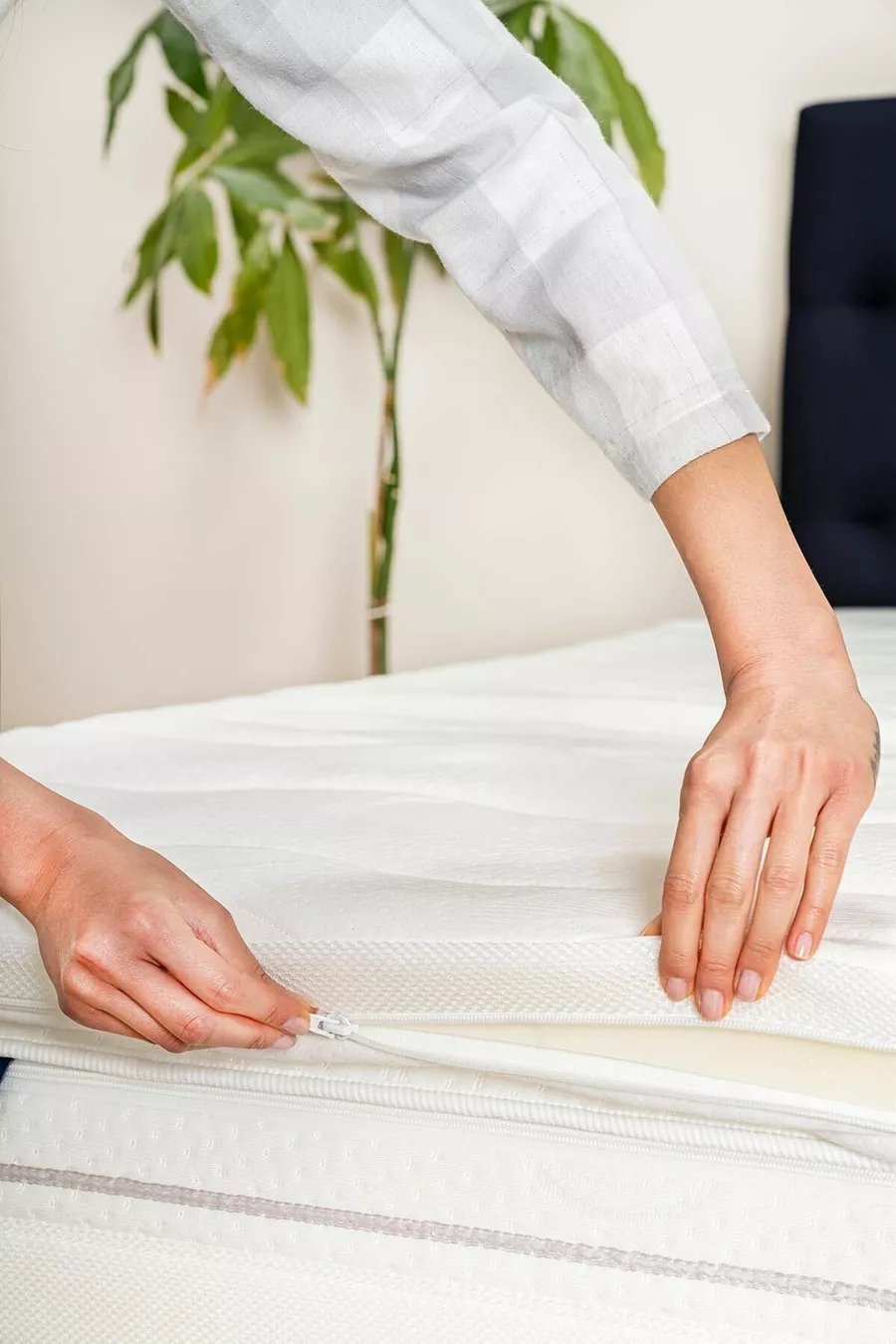 Topper 1.1 - Surmatelas Confort Amélioré - Mousse Douce Plume d'Oie - Housse Lavable avec Fermeture Éclair