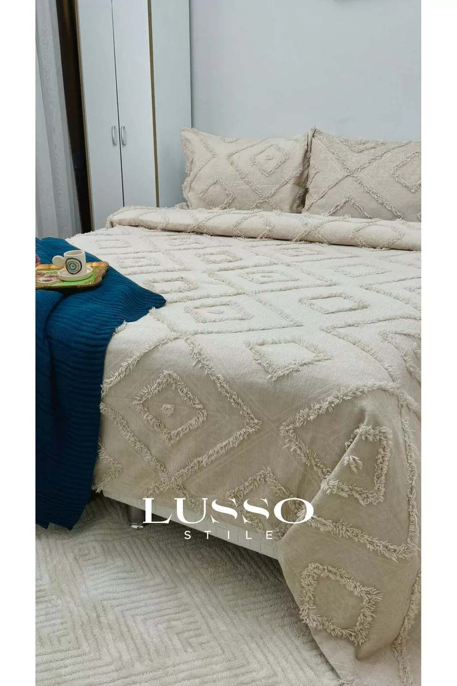 Housse de lit scandinave Jasmin pour lit double  et 2 taies d'oreiller beige