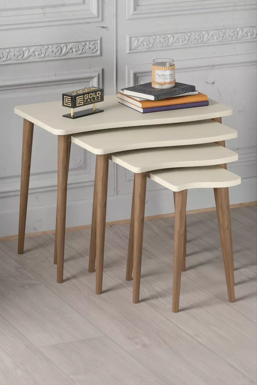 Table d'appoint en bois 4 pièces Crème Kr