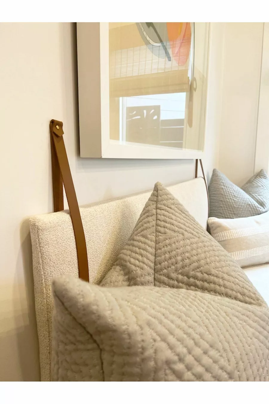 Tête de lit en cuir avec sangles + ensemble de 2 étagères murales pour chambre à coucher