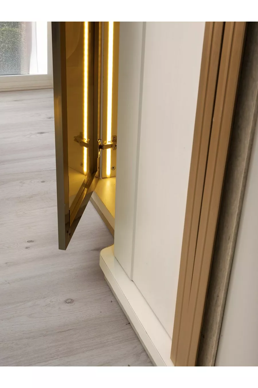 ENSEMBLE DE CHAMBRE À COUCHER LED À BASE MDF MONTANA