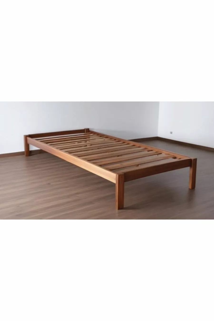Lit Boutique en Bois Massif Naturel Sans Tête en Noyer