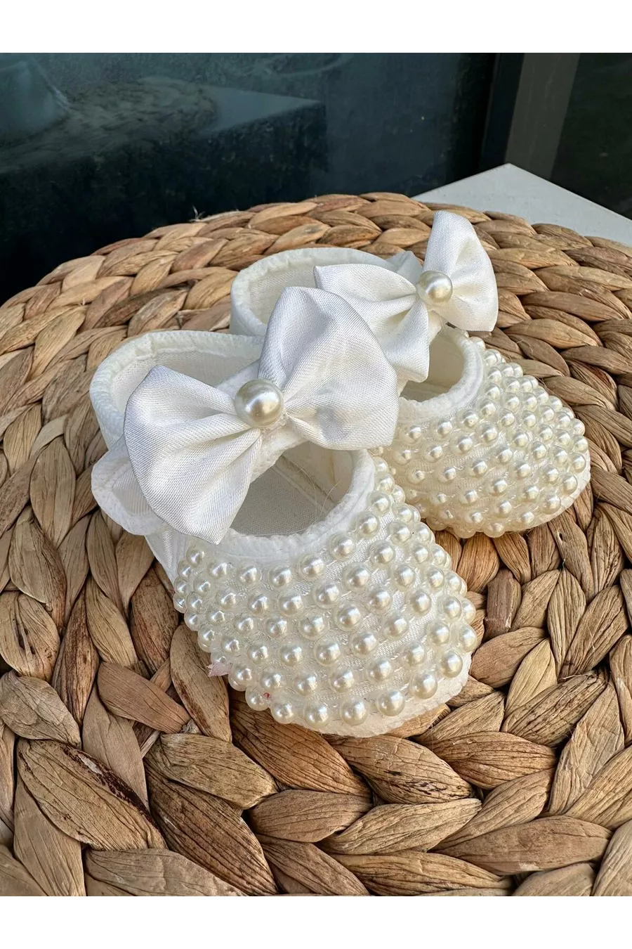 Chaussons de luxe pour bébé fille avec nœud, détails brillants et perles, 0-4 mois,  cm, cadeau avec velcro
