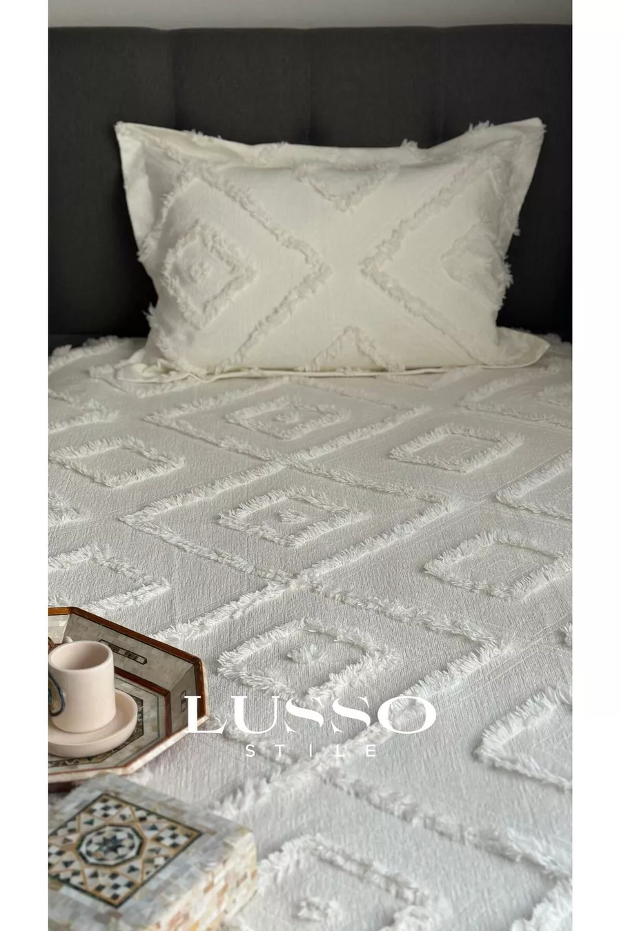 Couverture de lit à franges scandinave pour une personne  x  avec un seul oreiller